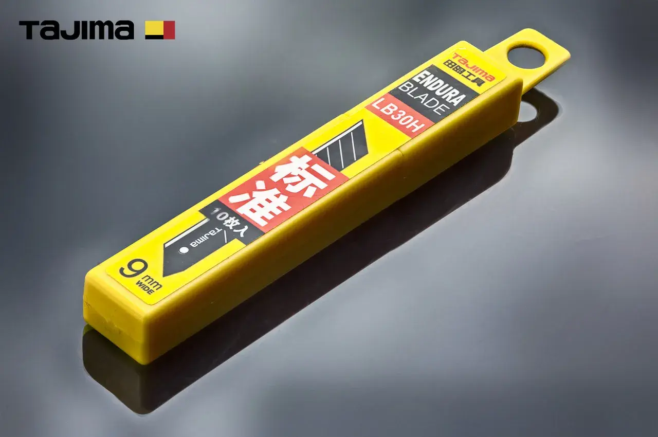 Леза для канцелярського ножа 9 мм TAJIMA (Японія) LB30H ультра міцні сегментні 10 шт - 134975