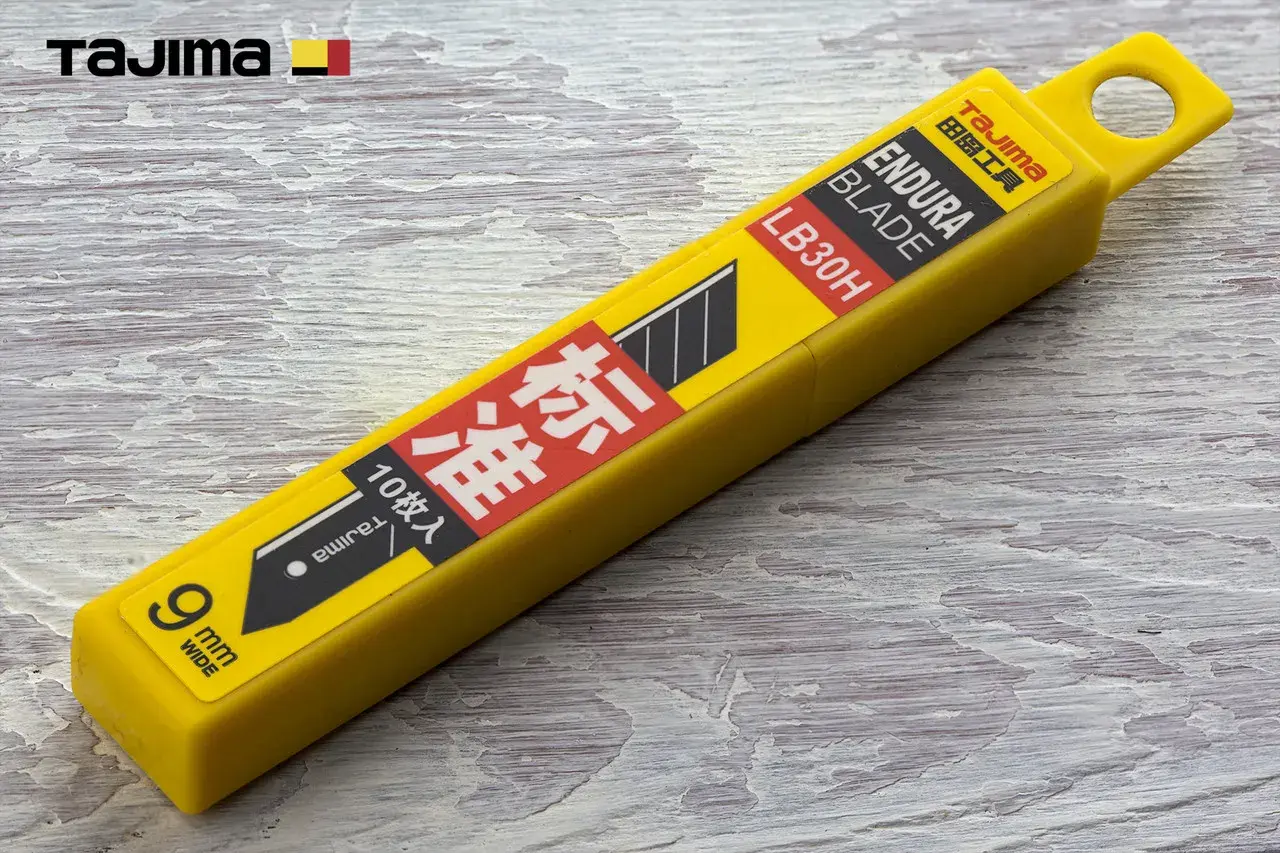 Леза для канцелярського ножа 9 мм TAJIMA (Японія) LB30H ультра міцні сегментні 10 шт - 134976