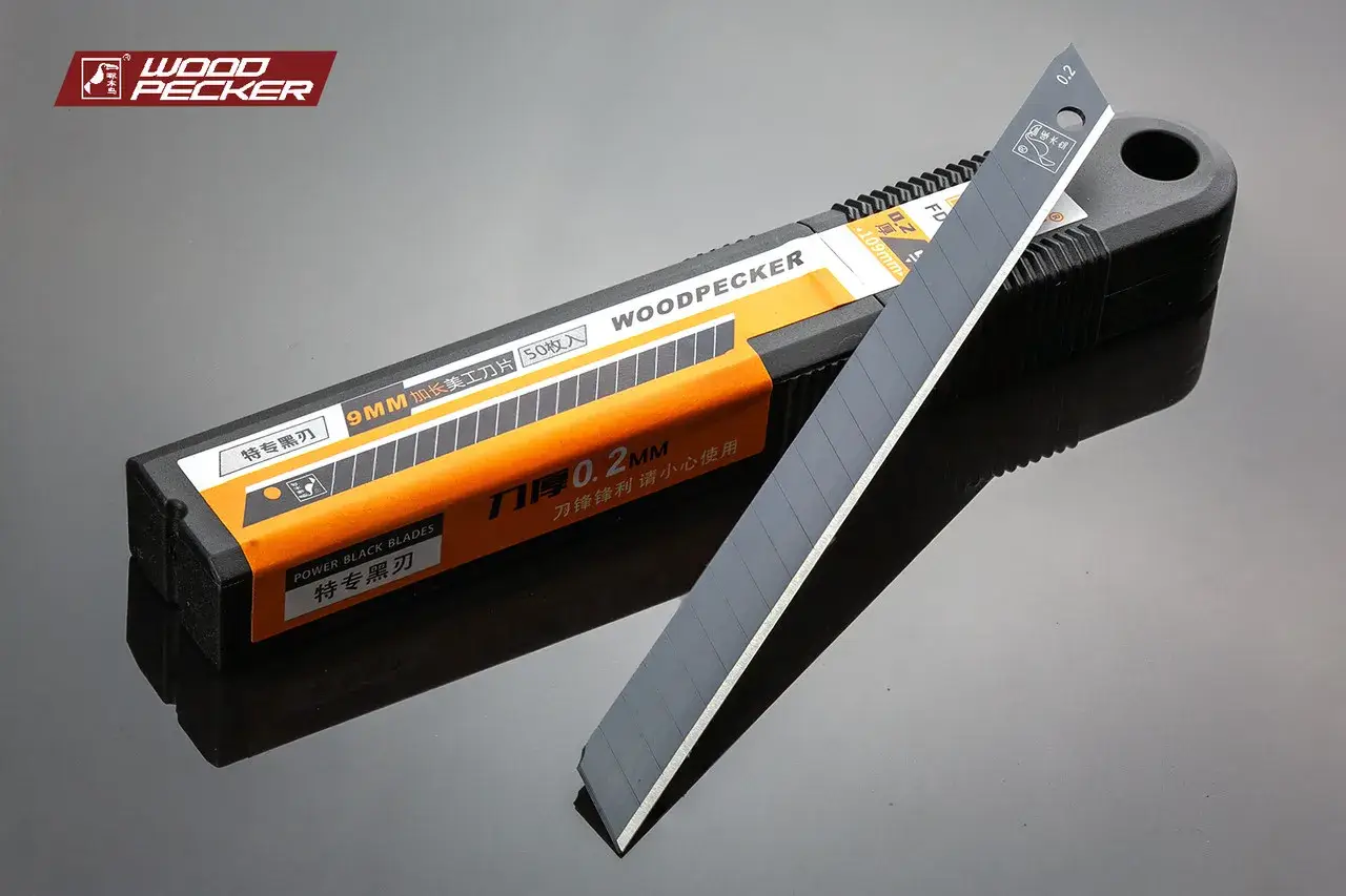 Леза для канцелярського ножа 9мм гнучкі подовжені Woodpecker чорні 10шт FD-B20 - 135248