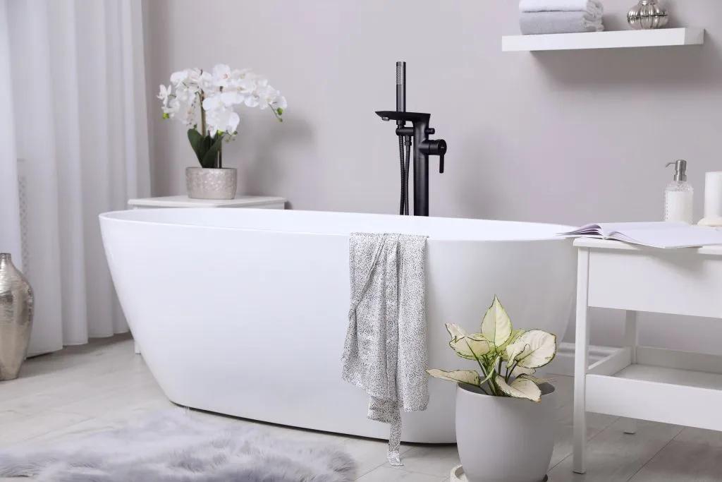 Змішувач для ванни окремо стоячий Invena Glamour чорний BW-02-W04 - 249105