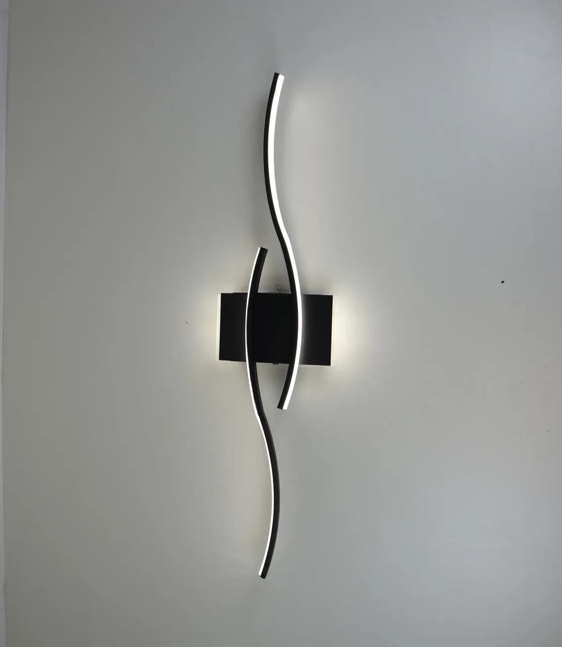 Волнообразное настенное LED бра "Silk" B377-1000 BK 60W - 448503513