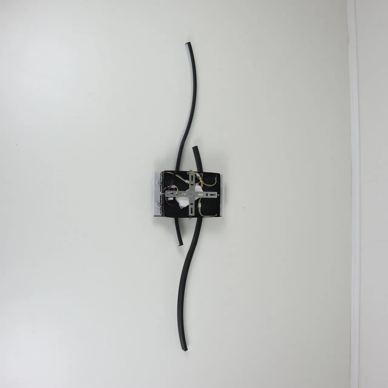 Волнообразное настенное LED бра "Silk" B377-1000 BK 60W - 448503513