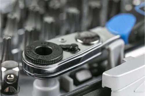 Набор бит с храповиком 1, 4", HT1R460 уп 33 шт Hoegert - 426058